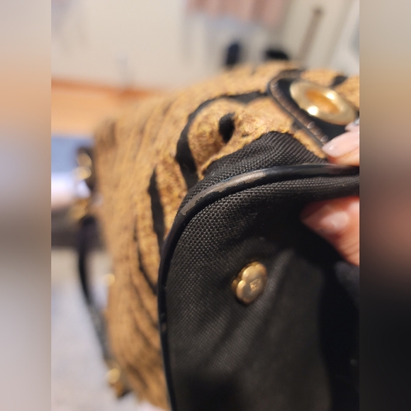 Eric Javits Shoulder Bag - Picture 16 of 17